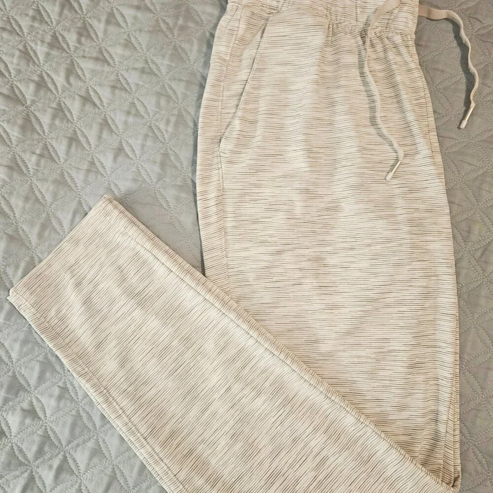 Avia Women's Athleisure Travel Pant with Pockets Stretch Size S